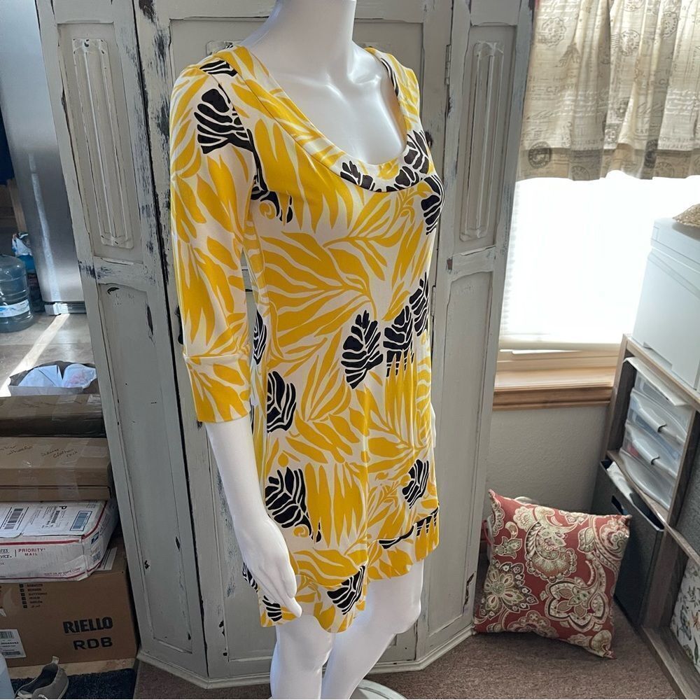 Diane Von Furstenberg Vintage Yellow Scoop Neck Floral Silk Dress Sz 0 - Picture 13 of 15